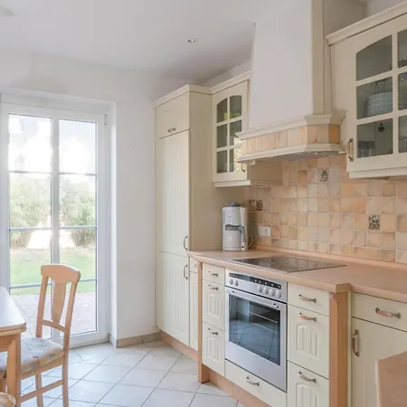 Дом отдыха Doppelhaus Gartenweg Ferienhaus Ruhepol *