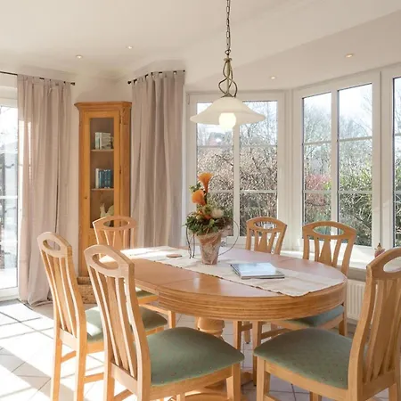 Дом отдыха Doppelhaus Gartenweg Ferienhaus Ruhepol *